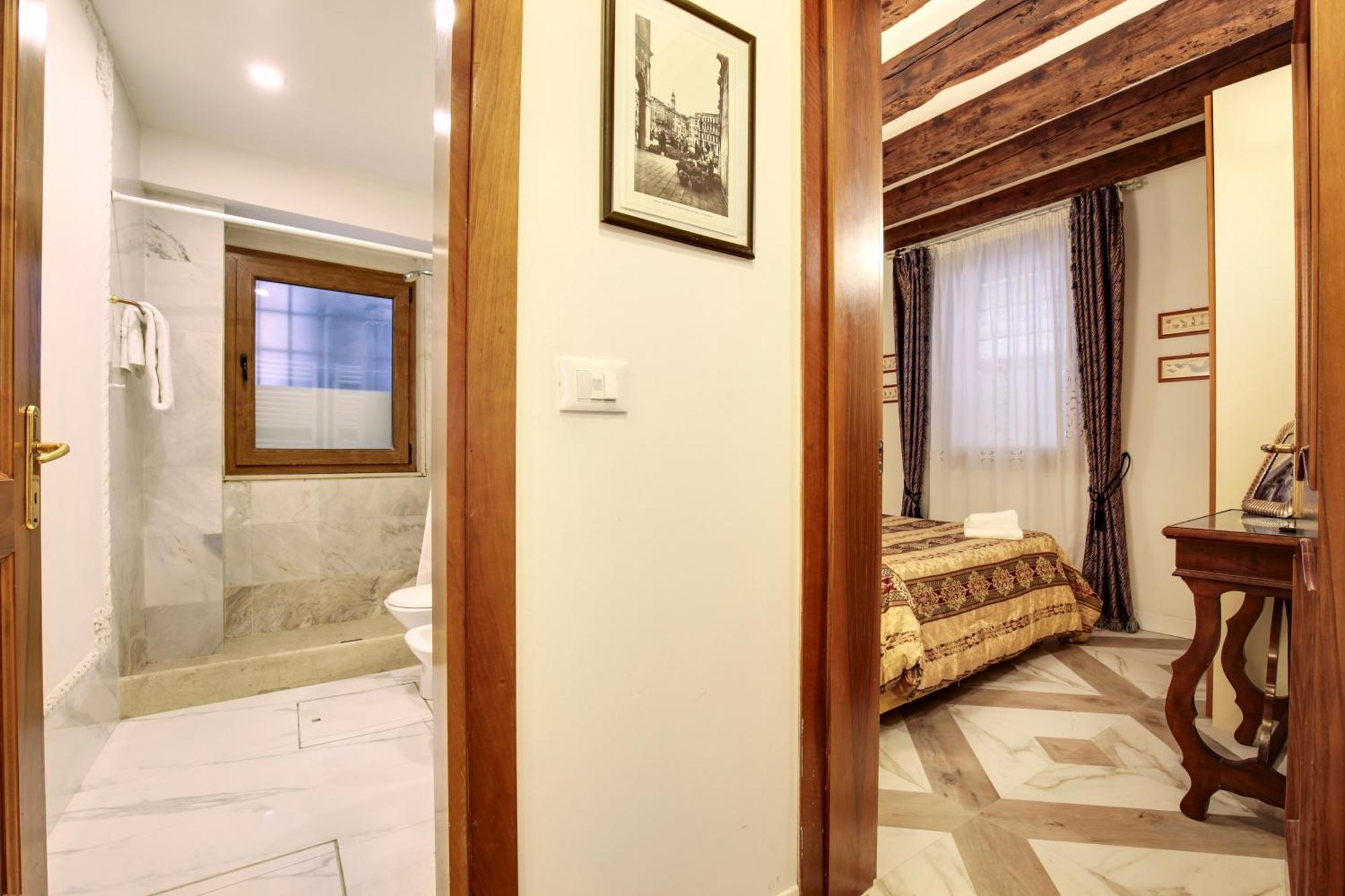 Appartement Casa Angeli L.t. M0270422137 Venetië